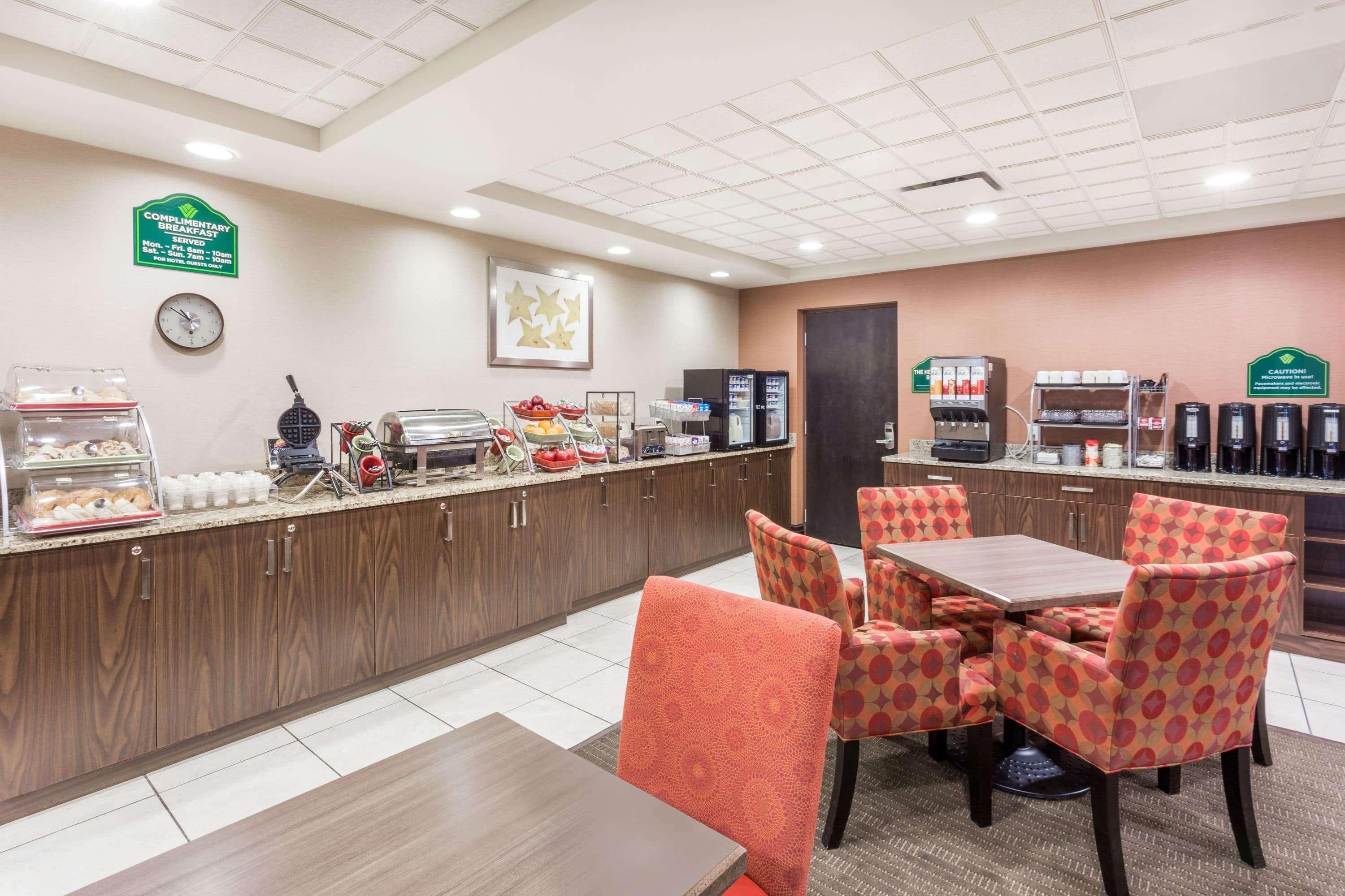 Hotel Wingate By Wyndham Regina Exterior foto