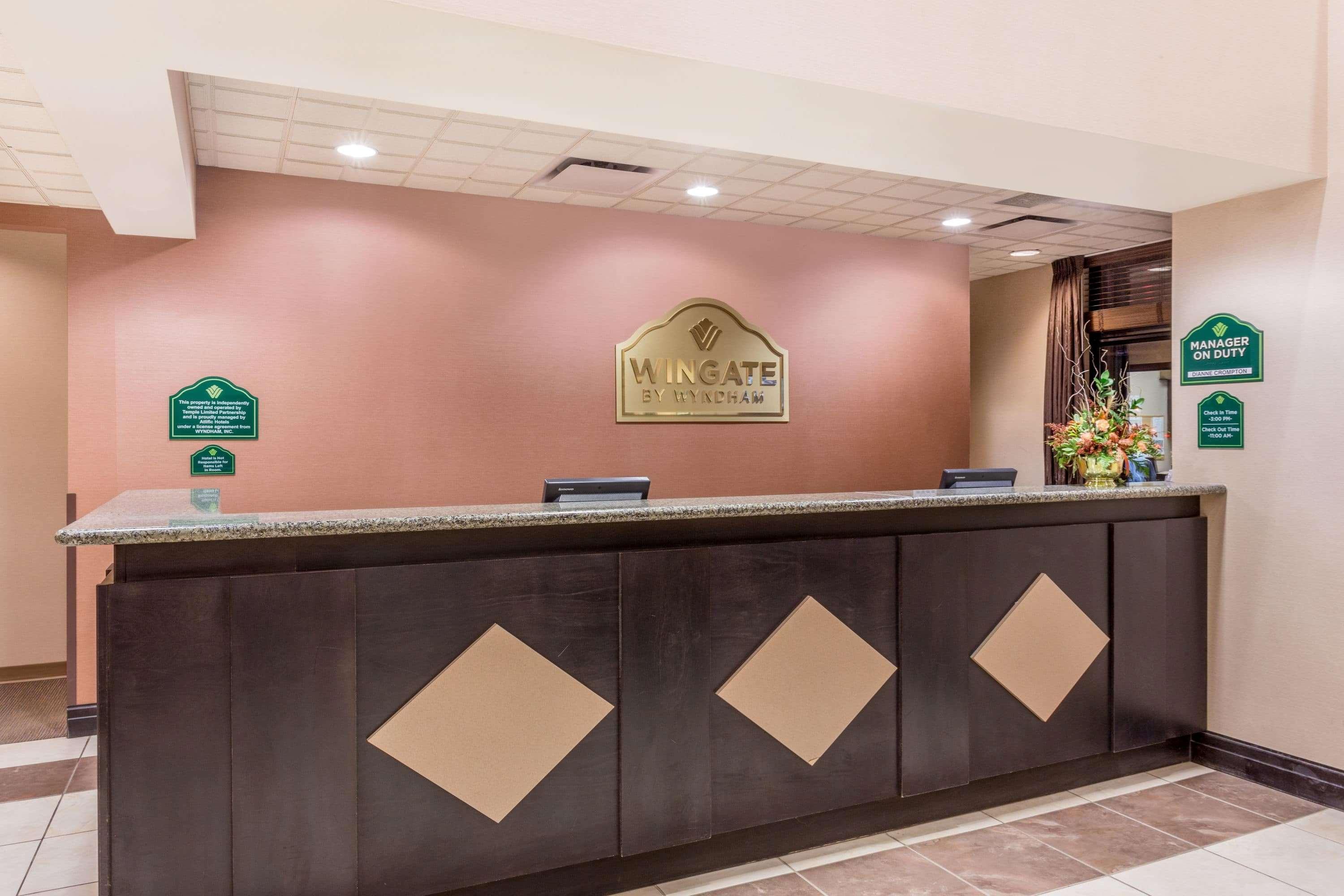 Hotel Wingate By Wyndham Regina Exterior foto